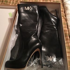 MK boots