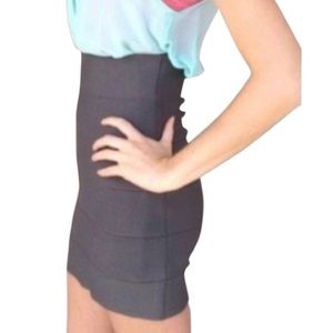 BCBG knee length bandage skirt XS