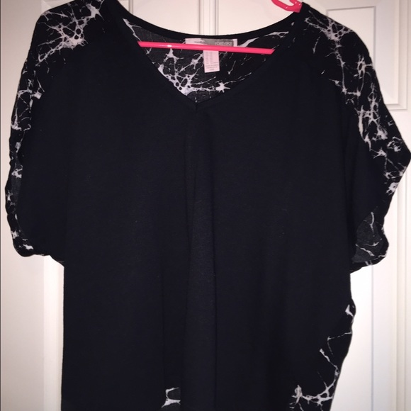 Forever 21 Flowy Graphic Shirt - Picture 1 of 3