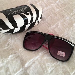 snooki rhinestone sunglasses