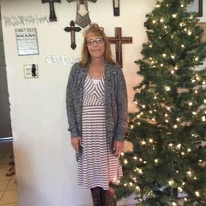 Meet your Posher, Debbie