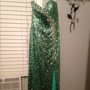 beautiful sequined mermaid dress with slit