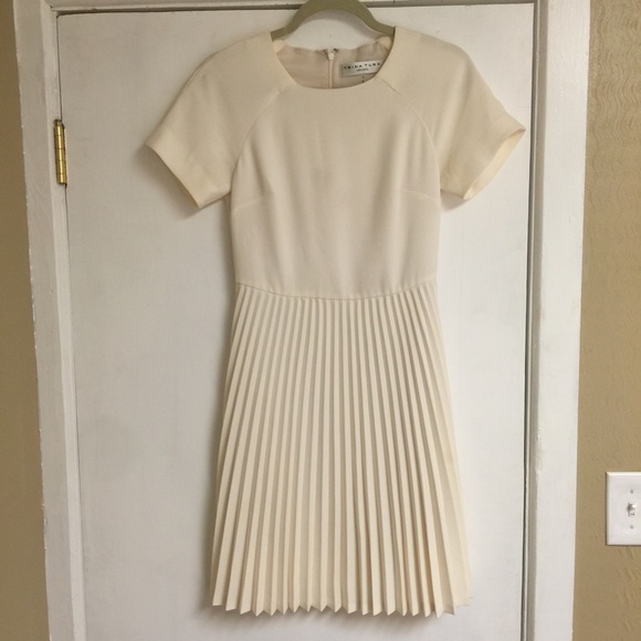 Trina Turk ivory dress size 2