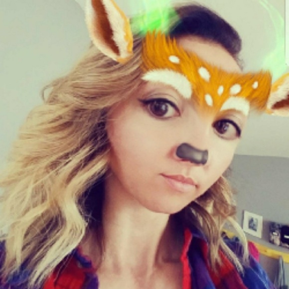 Meet your Posher, Cori - Picture 2 of 8