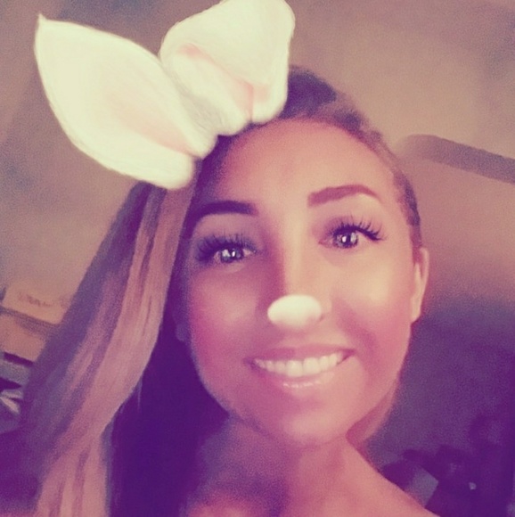 Meet your Posher, Cori - Picture 6 of 8