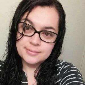 Meet your Posher, Cristina