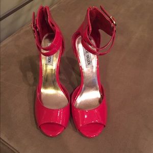 Gently used Red Steve Madden heels!