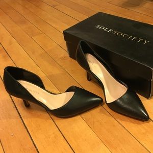 Size 4.5 Sole Society Kitten Heels!