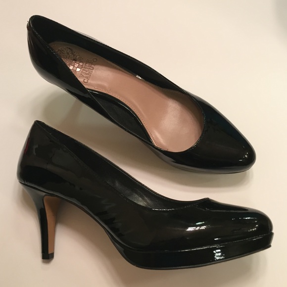 Vince Camuto Shoes - Vince Camuto black leather pumps