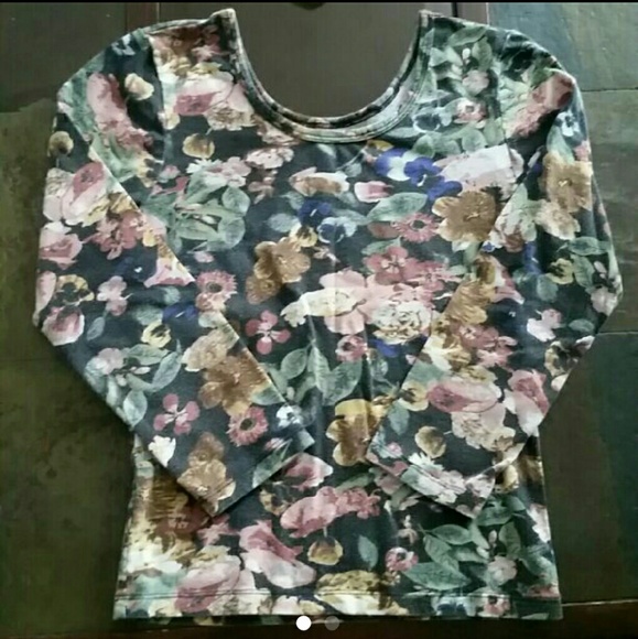 Floral 3/4 Crop Top