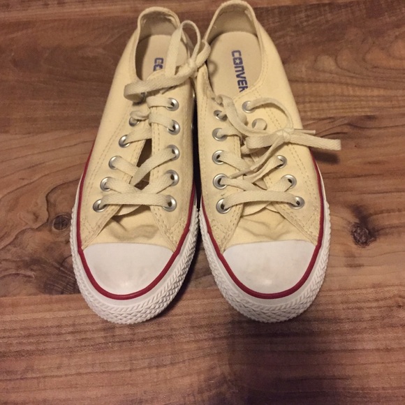 converse low tops