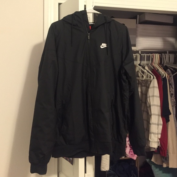 Nike windbreaker hooded jacket