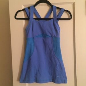 Lululemon workout top