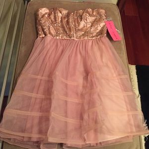 Rose Betsy Johnson Strapless Dress!