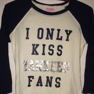 3/4 sleeve baseball tee