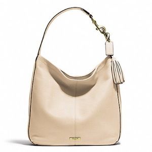Coach F23309 Avery Large Leather Hobo (Ivory)