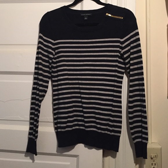 Must go! Worn twice-Banana Republic stripe sweater