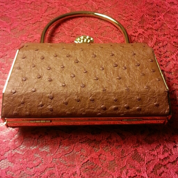 Adorable Bijoux Terner clutch purse