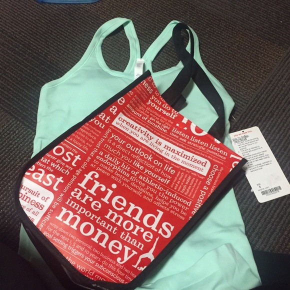 lululemon tank!! brand new, never worn.