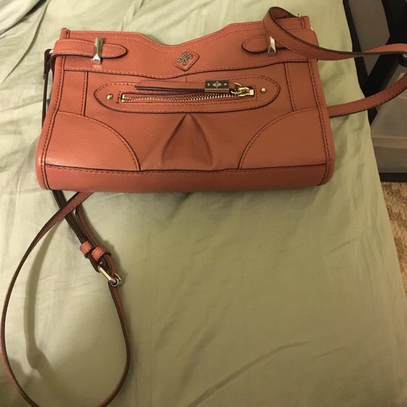 Simply Vera Vera Wang crossbody