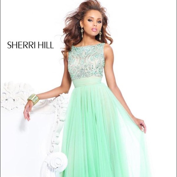 Sherri hill prom dress
