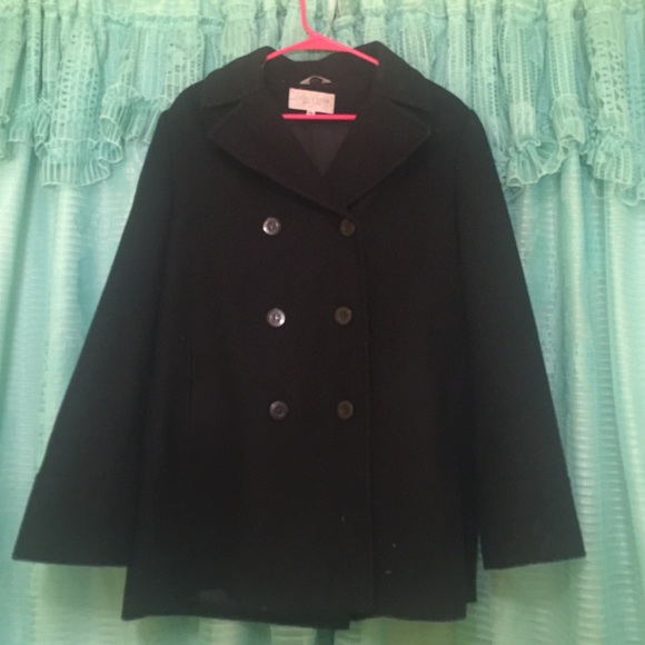 Andrea been New York black jacket