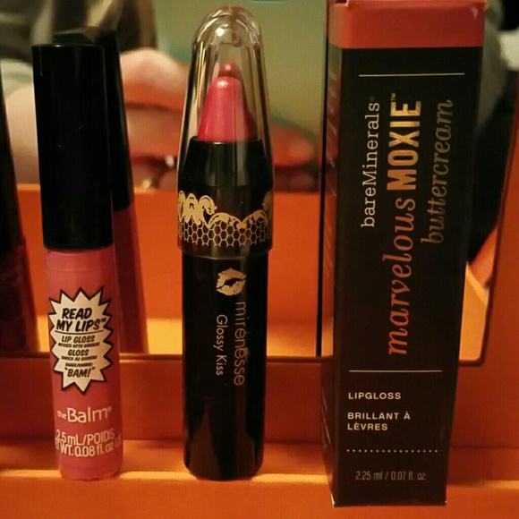 SOLD ON M Lip sample set! - Picture 3 of 4