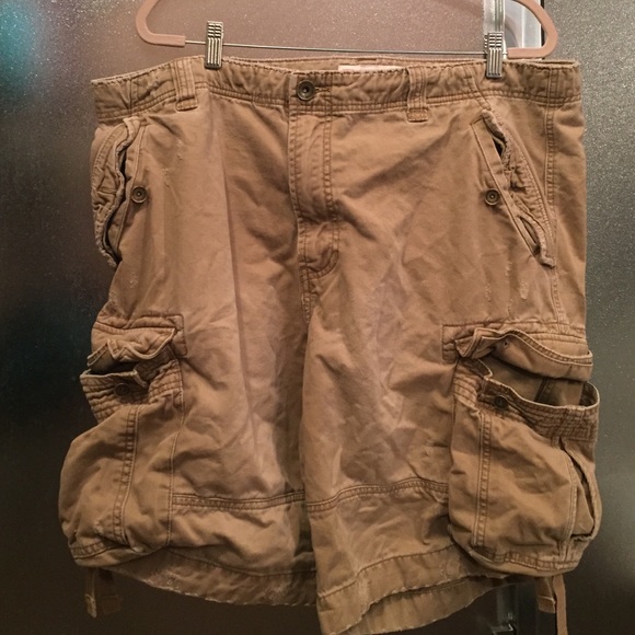 Men's mossimo khaki distressed cargo shorts