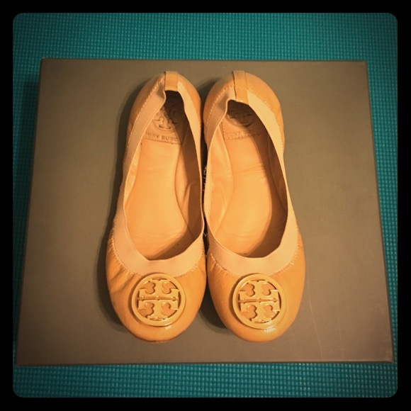 Tory Burch flats. 5.5M
