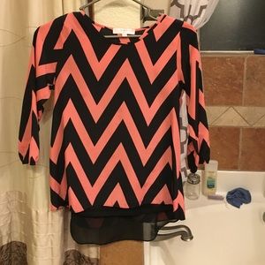 Chevron top with 3/4 sleeves