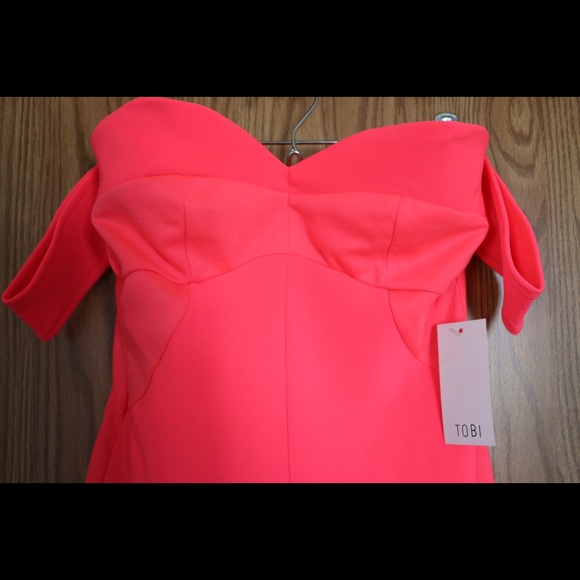 Hot Pink Bodycon Dress - Picture 2 of 4