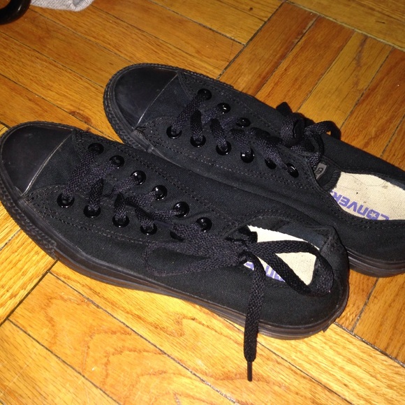 Black converse men's size 6