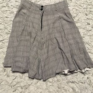 Black and white checkered high waisted  shirt