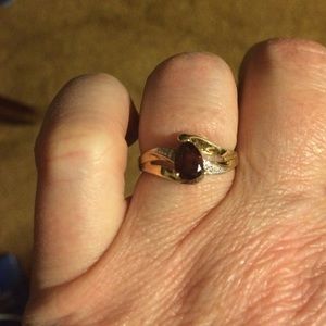 10K gold and garnet ring