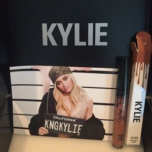Kylie Gloss: Like