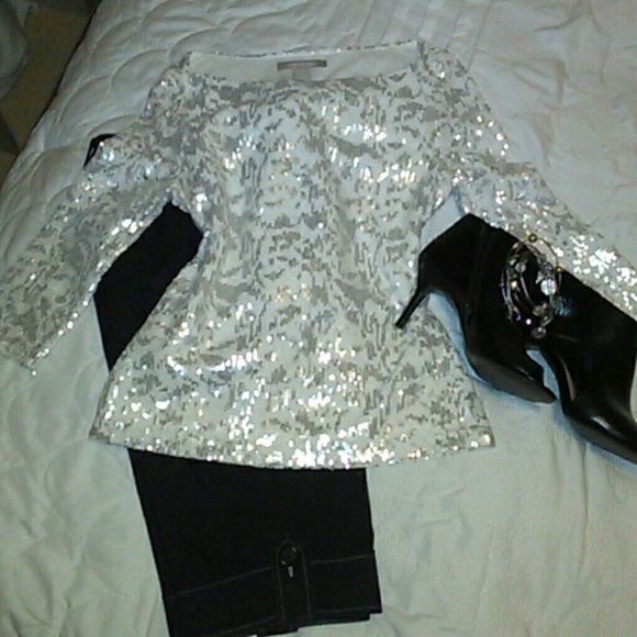 SOLD SOLD SOLD!! Banana Republicblouse
