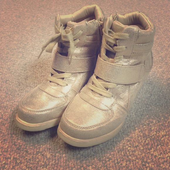 Cherokee wedge sneaker boots - Picture 1 of 3