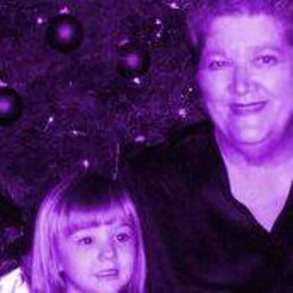 Meet your Posher, Helen - Picture 1 of 1