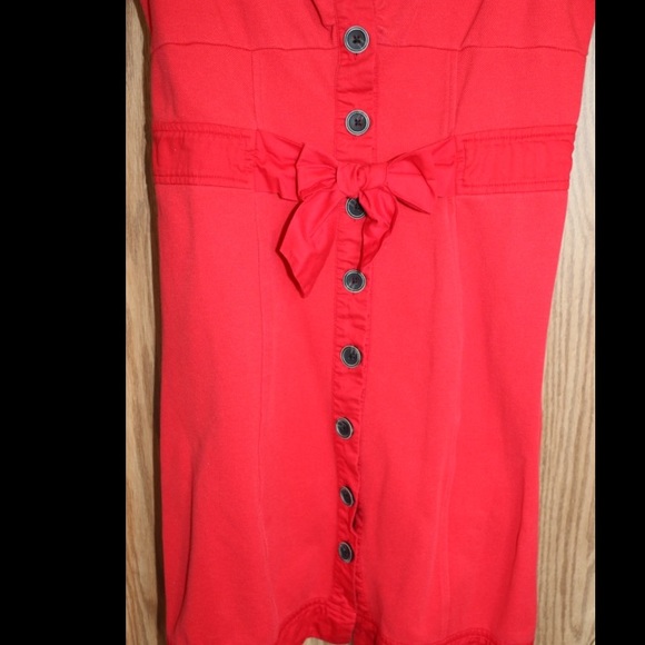 Bright Red Dress With Buttons and Bow - Picture 3 of 4