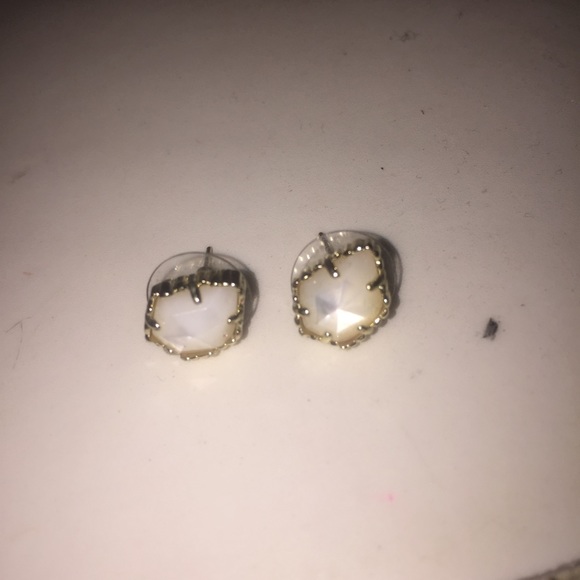 White Kendra earrings!!