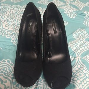 Black suede Forever 21 heels! 👠