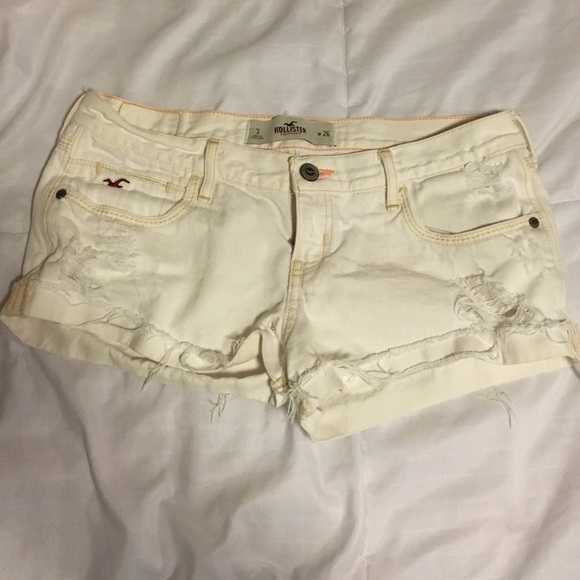 Cute white Hollister distressed short shorts