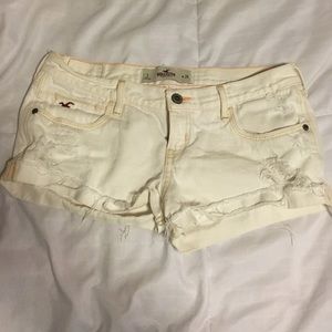 Cute white Hollister distressed short shorts