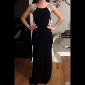 Lord and Taylor dress!! Only worn once!