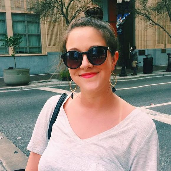 Meet your Posher, Courtney