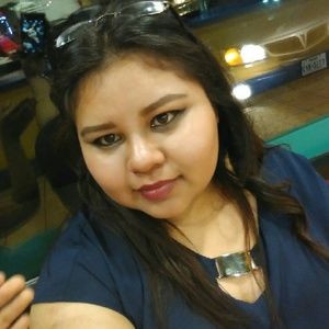 Meet your Posher, Evelyn