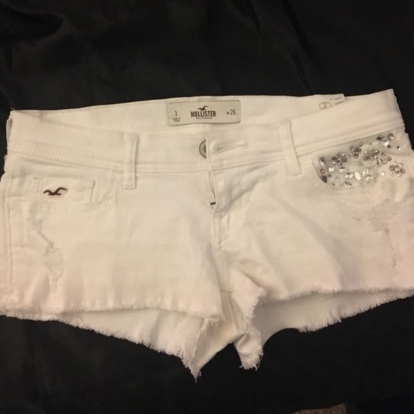 White shorts(: