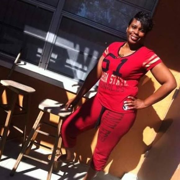 Meet your Posher, Sharon - Picture 1 of 1