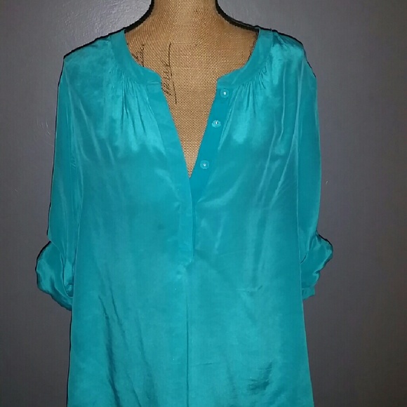Banana Republic Tops - Silk top