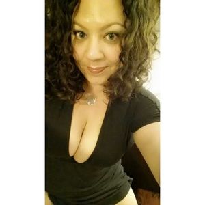 Meet your Posher, Anya